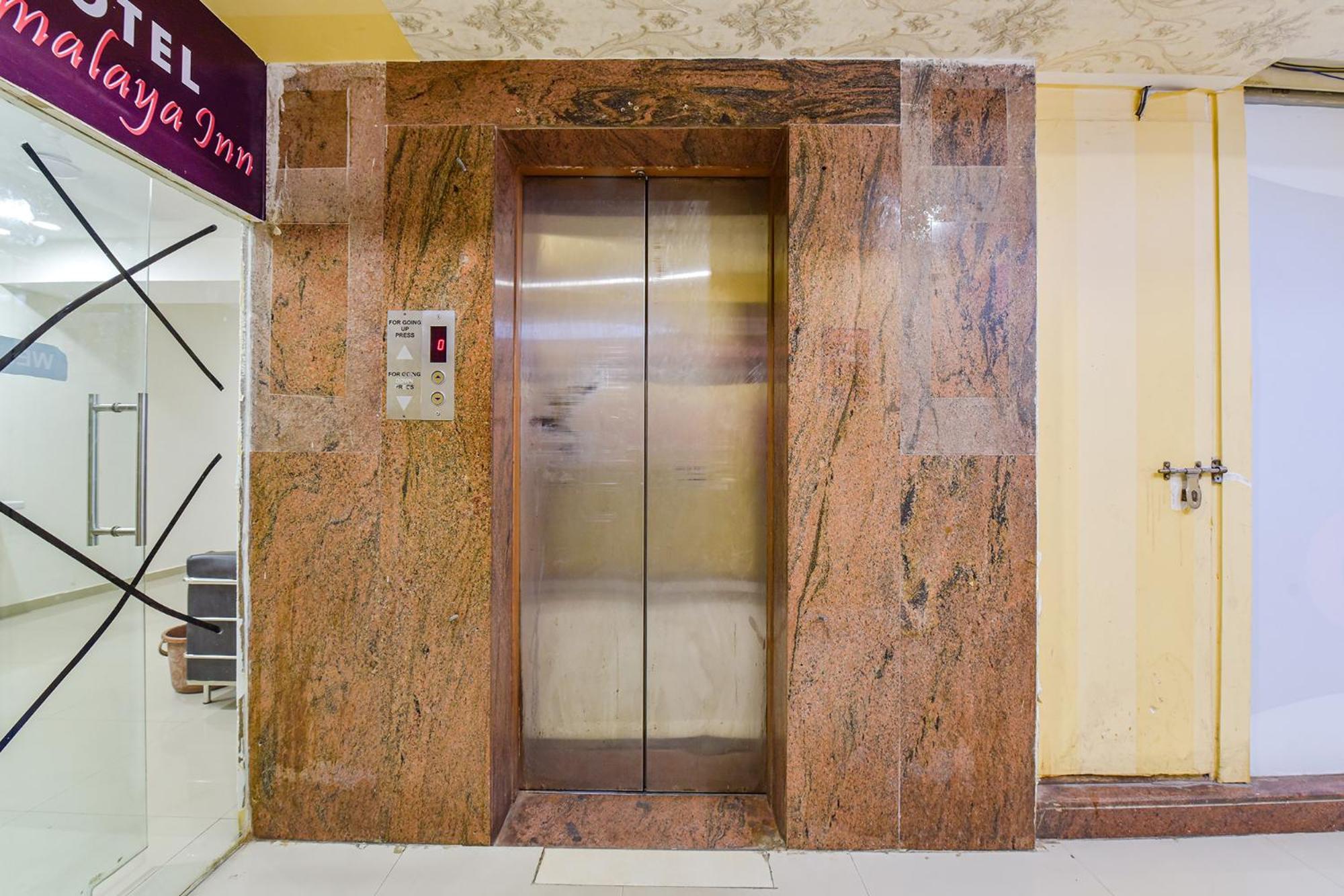 Hotel O Himalaya Inn Amhedabad Dış mekan fotoğraf