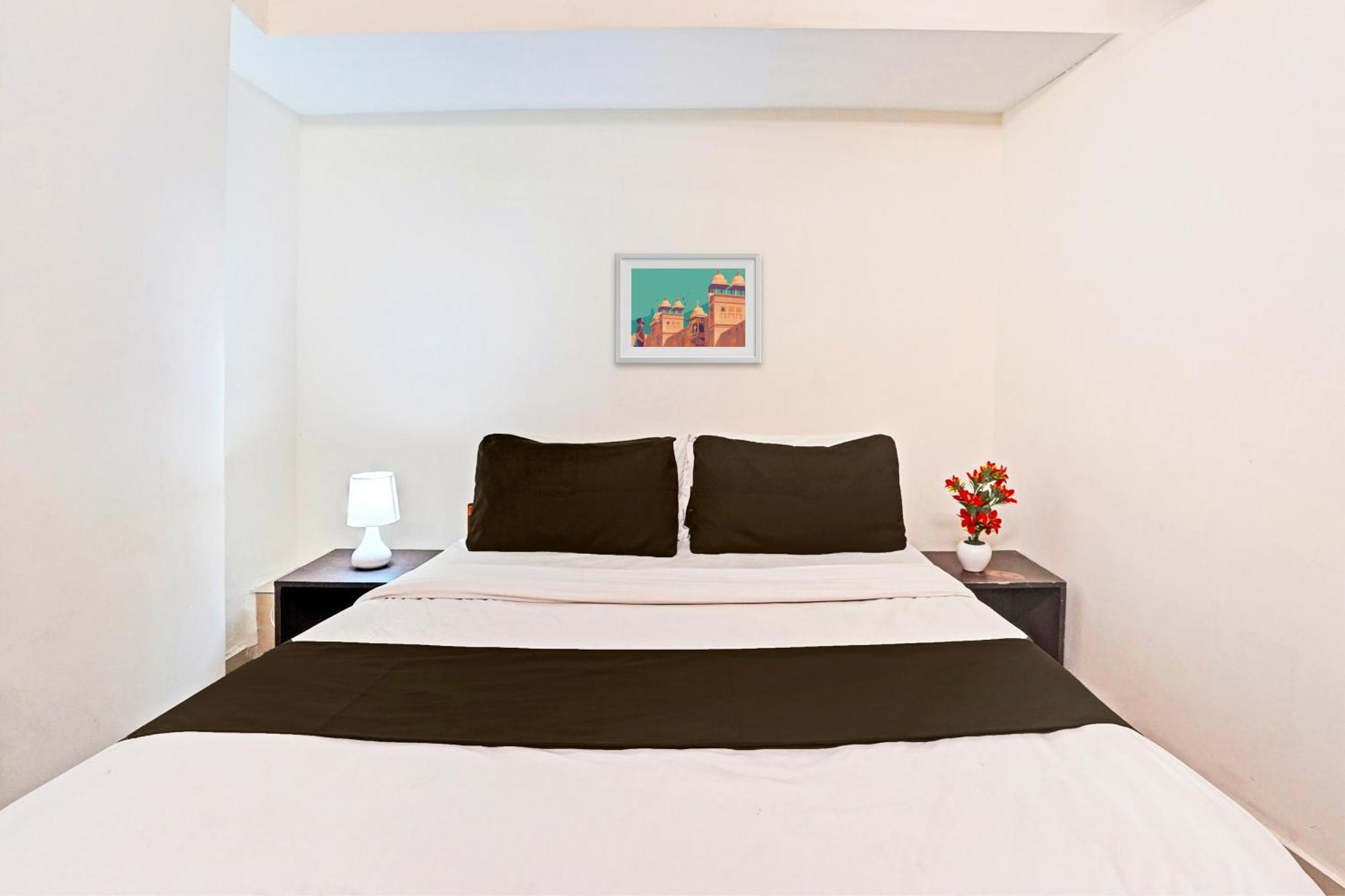 Hotel O Himalaya Inn Amhedabad Dış mekan fotoğraf