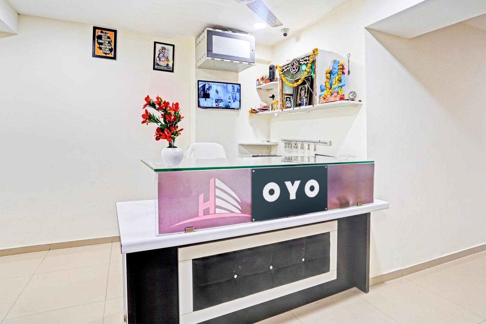 Hotel O Himalaya Inn Amhedabad Dış mekan fotoğraf