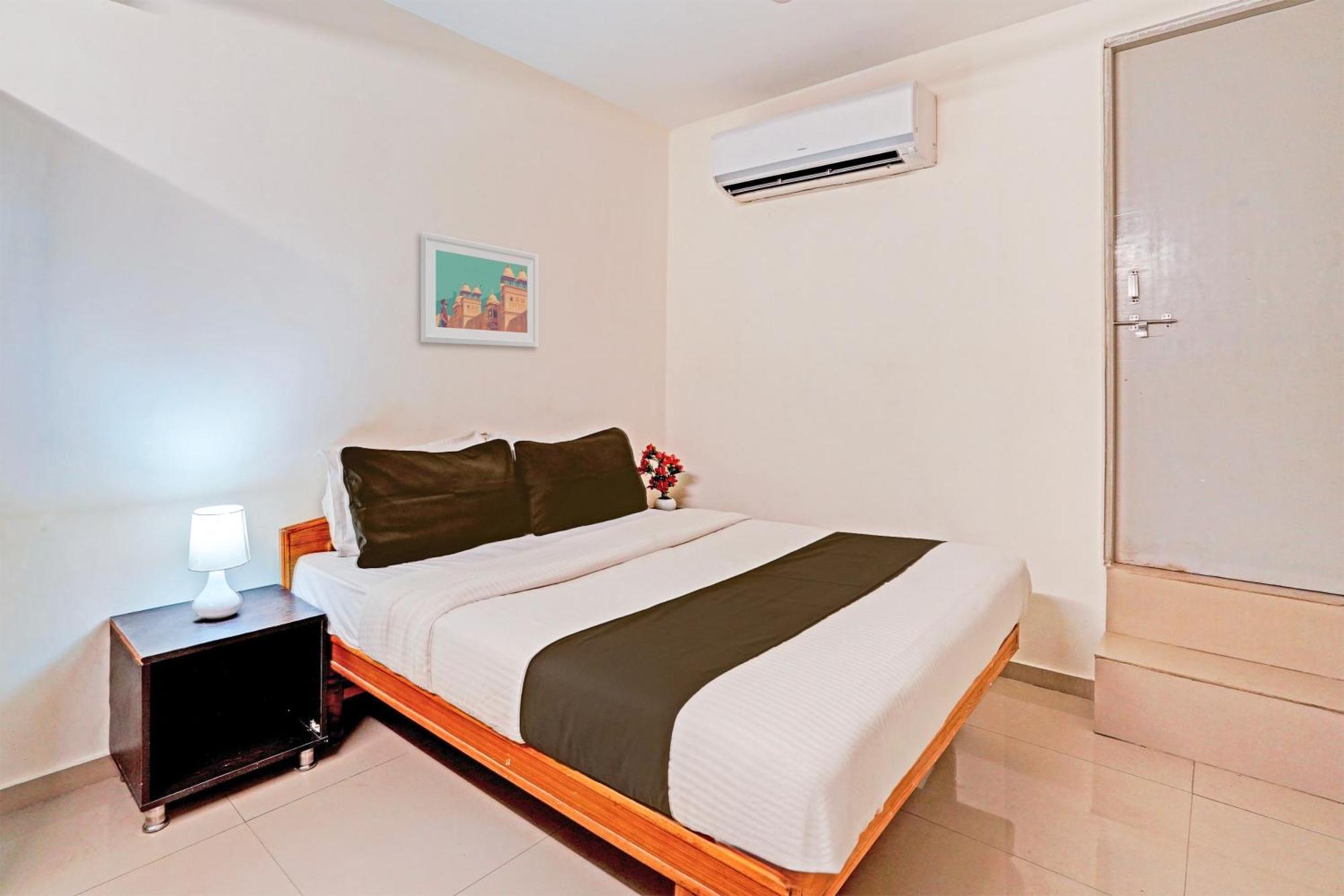 Hotel O Himalaya Inn Amhedabad Dış mekan fotoğraf