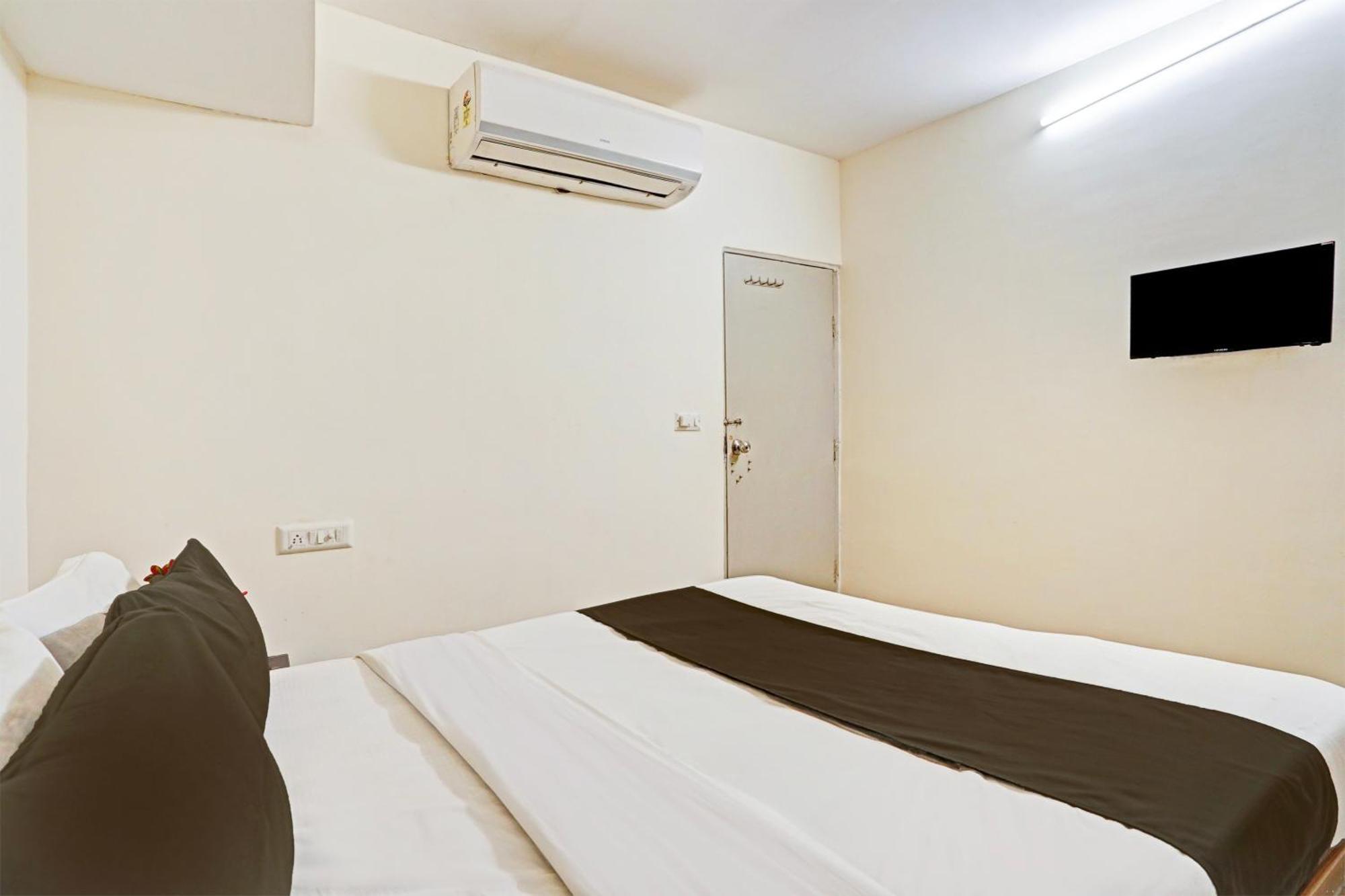 Hotel O Himalaya Inn Amhedabad Dış mekan fotoğraf